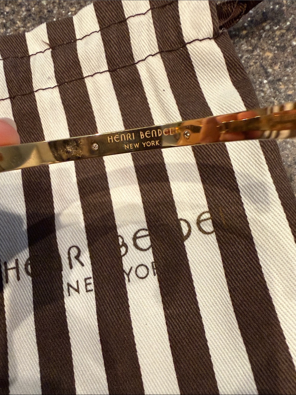 henri bendel Gold Bangle with Lavender Crystal Row - Picture 11 of 14